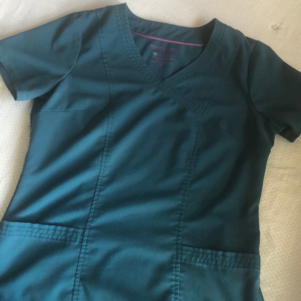 Scrub top